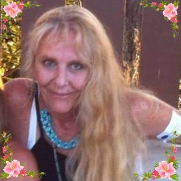 Meet your Posher, Cindy - Picture 2 of 2